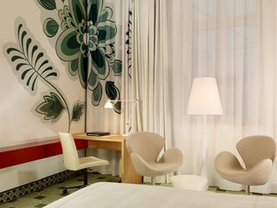 Hotel Image 2