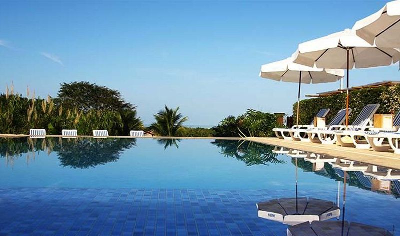 Beach Hotel Cambury