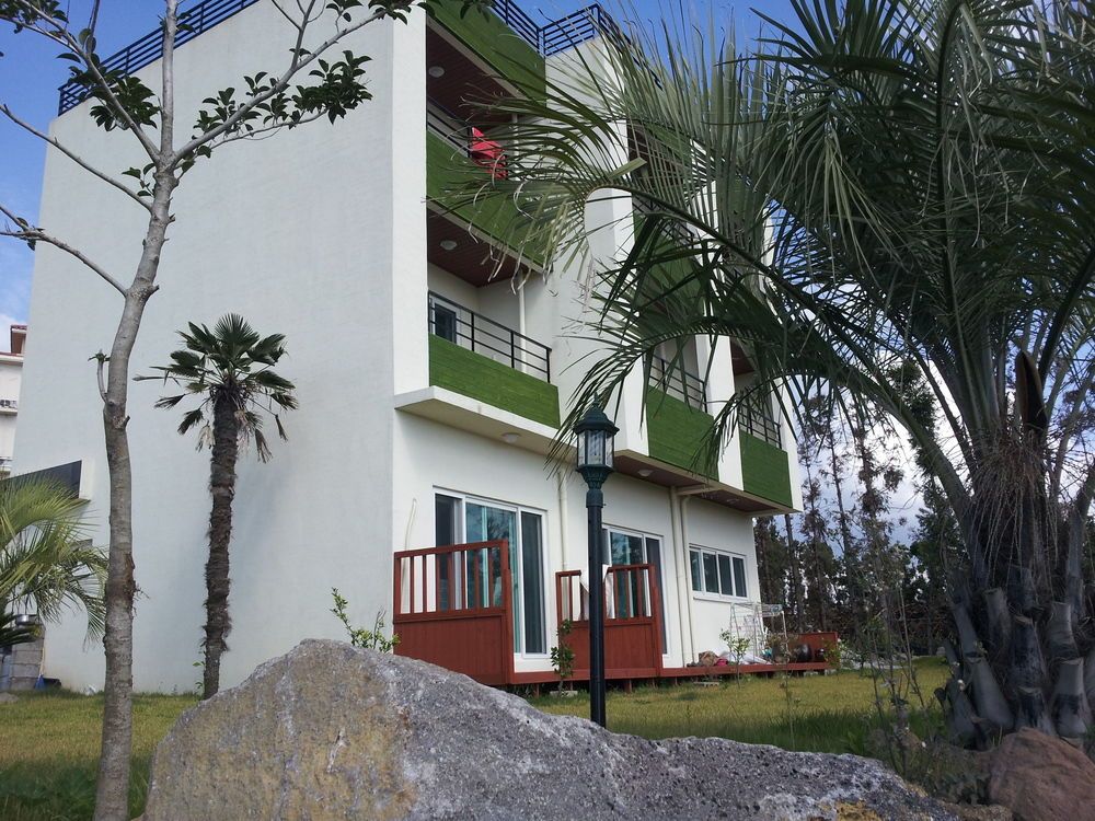 Outdoor Pictures 1