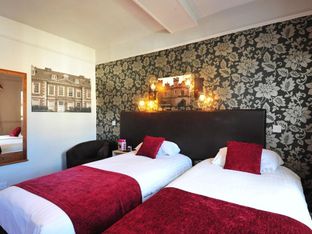 Hotel Image 2