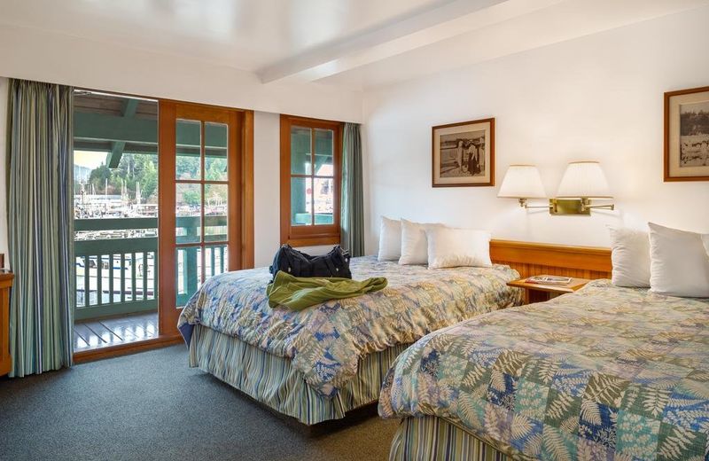Canadian Princess Lodge & Marina