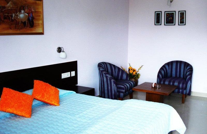 OYO 10208 Home Valley View 2BHK Kasauli