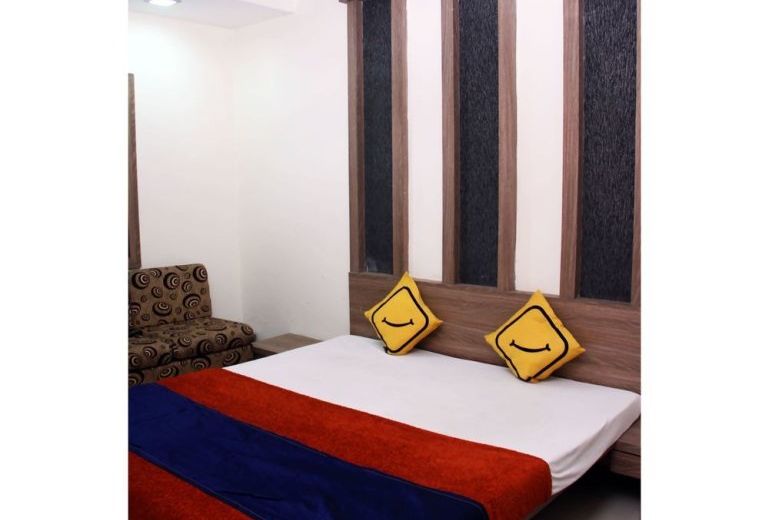 Vista Rooms at Bapu Gandhi Nagar