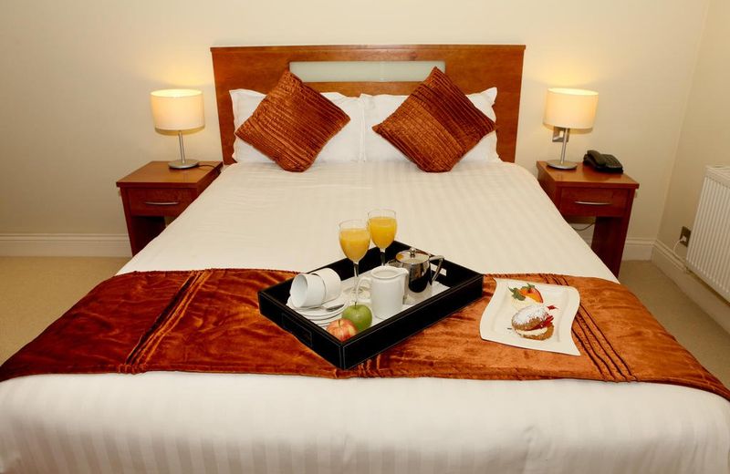 Raheen Woods Hotel