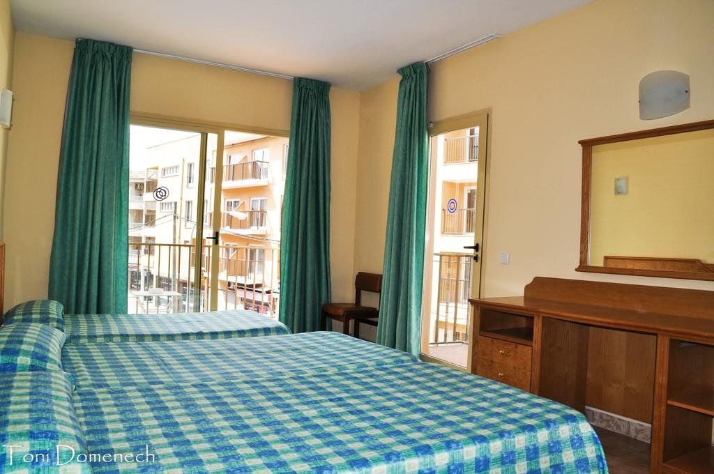 Hotel Iris
