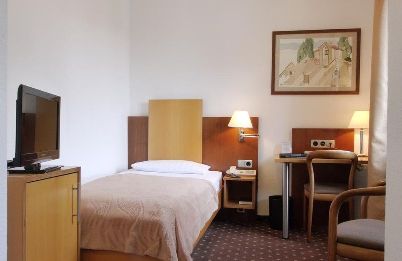 Dom Hotel