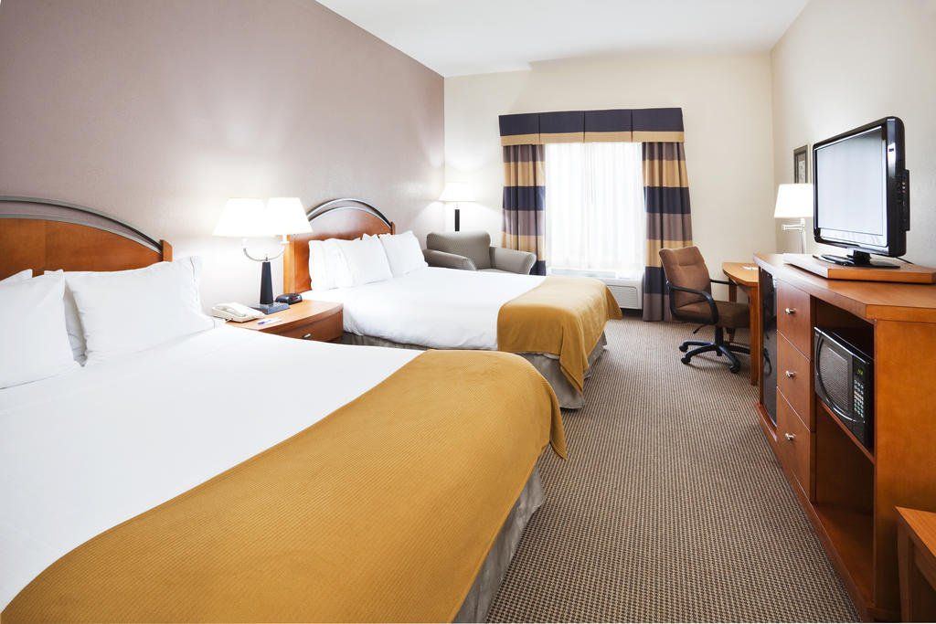 Holiday Inn Express Forest City, an IHG Hotel
