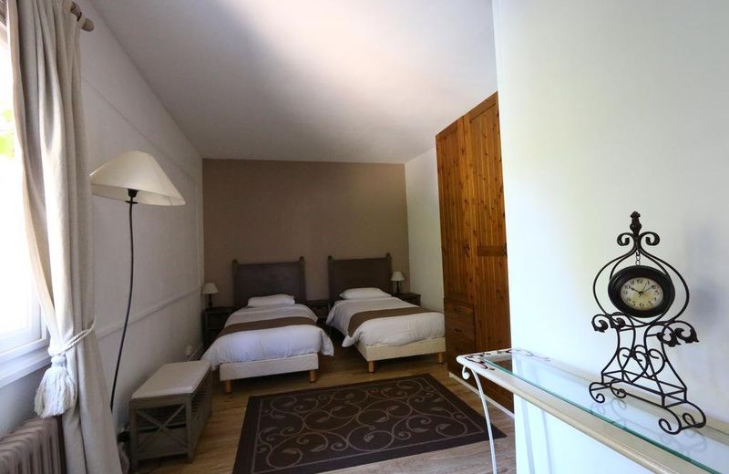 Logis Hotel Le Petit Casset