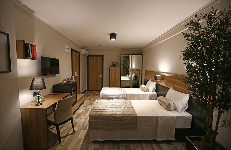 Kalevera Hotel