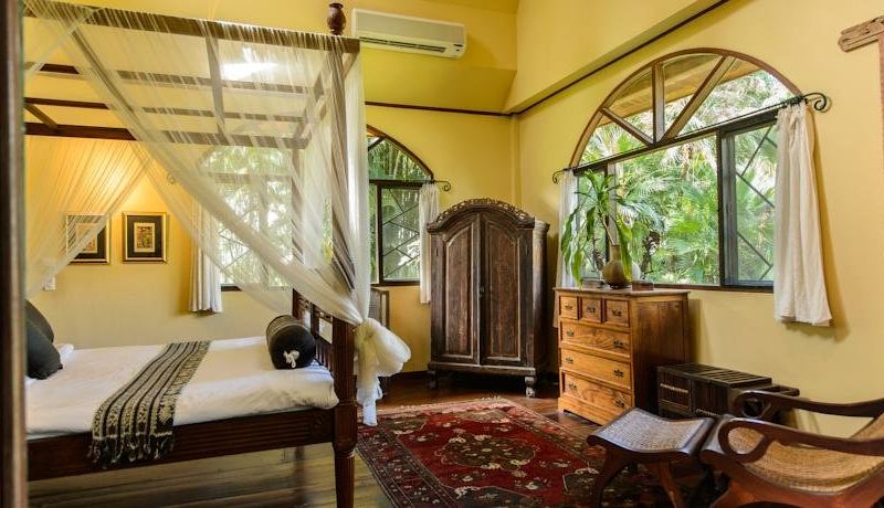 Away Chiang Kham Villa