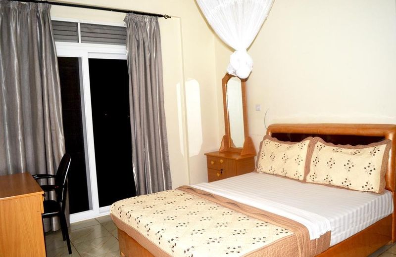 Hotel Top Five