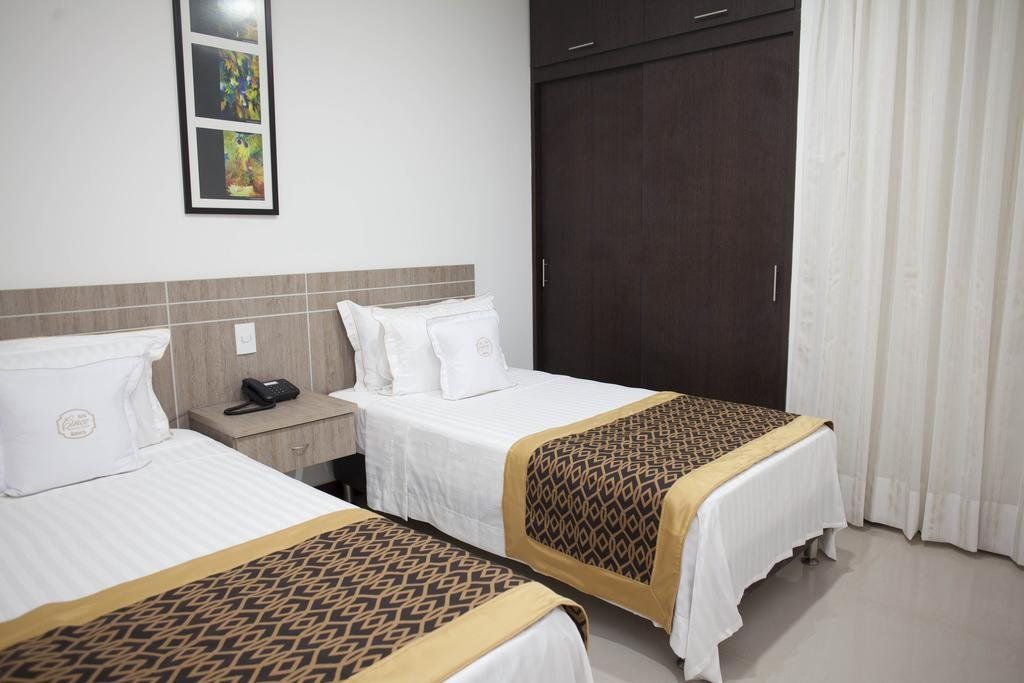 Hotel Cinco Monteria