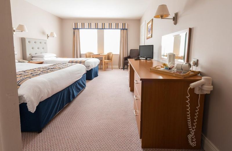 Downings Bay Hotel