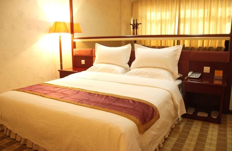 Zhongwei Wanrui Hotel
