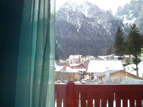 Outdoor Pictures 17