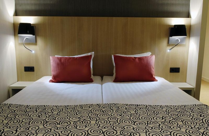 MERCURE SCHIPHOL TERMINAL