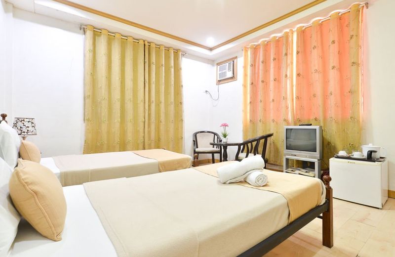 Amax Inn Makati II