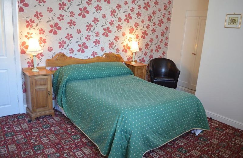 Dolphin Hotel