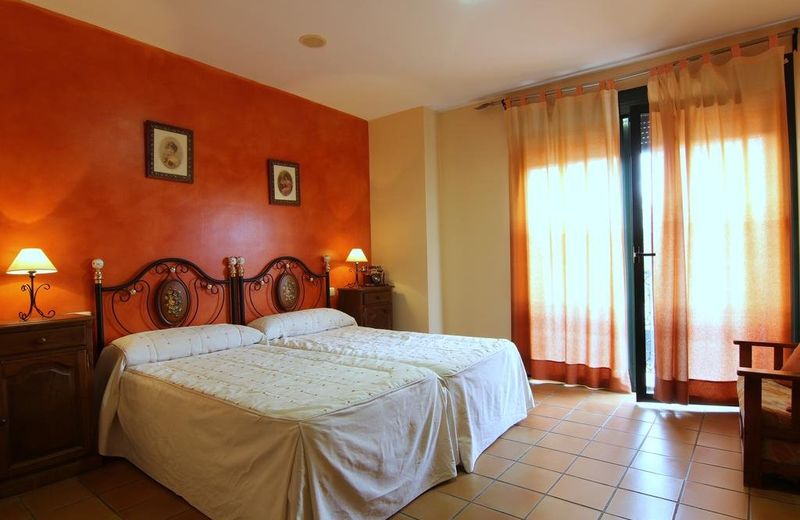 Hotel Rural Hojaranzos