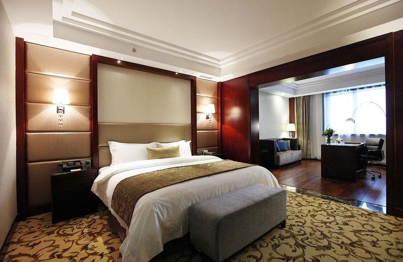 Huaxin Peninsula Hotel