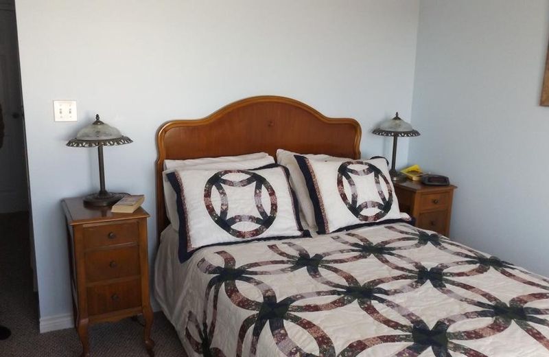 Johnson Shore Inn