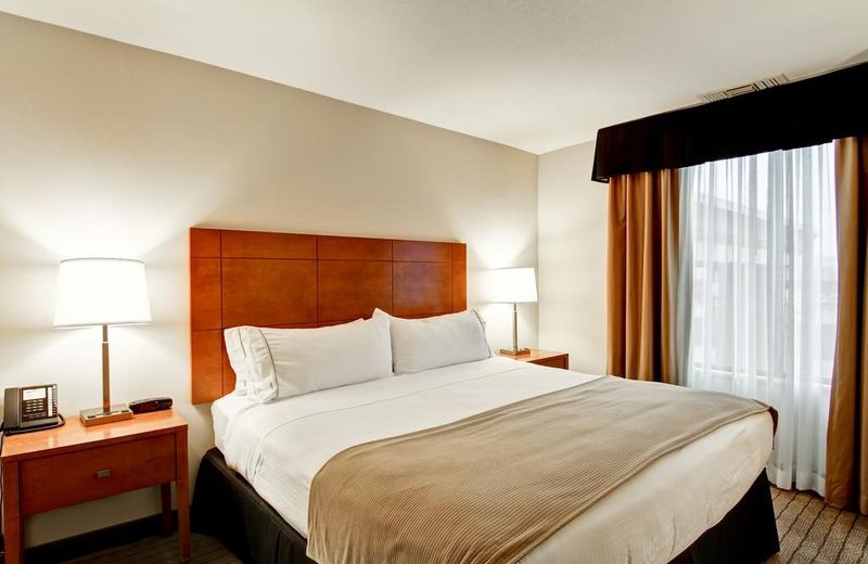 Holiday Inn Express and Suites Guelph, an IHG Hotel