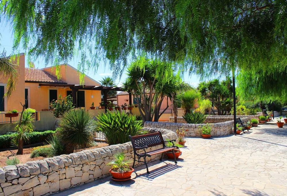 Outdoor Pictures 24