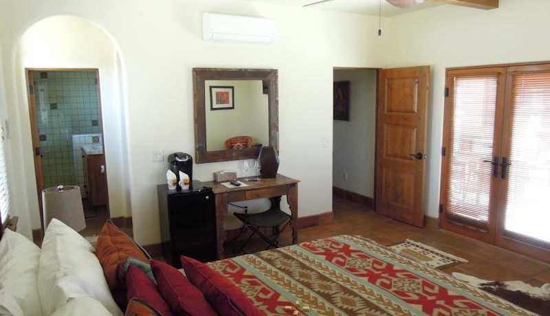 Croad Vineyards - The Inn