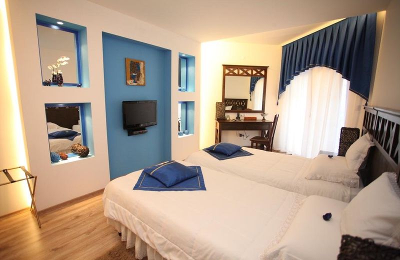 Familly Art Hotel Nirvana