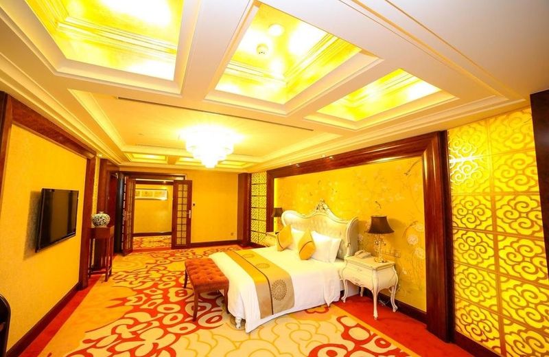Golden Ray International Hotel