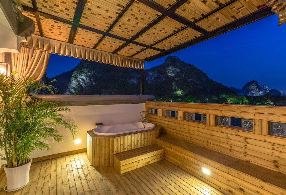 Outdoor Pictures 24