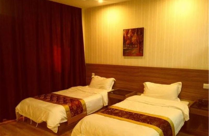 Qingdao Huaxuan Hotel