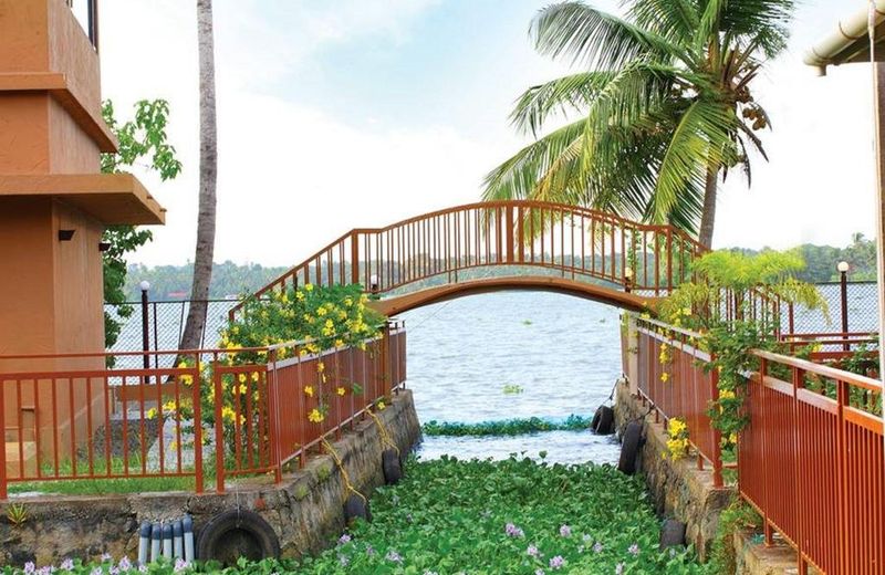 Grand Ayur Island