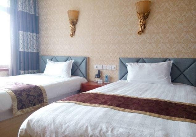 Yanling Hongtai Business Hotel