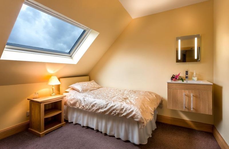 Lakeview Guest House