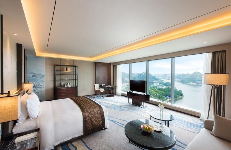 DoubleTree by Hilton Hotel Anshun