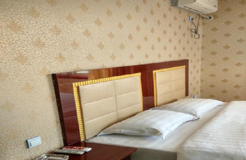 Yulin Hua Tai Business Inn