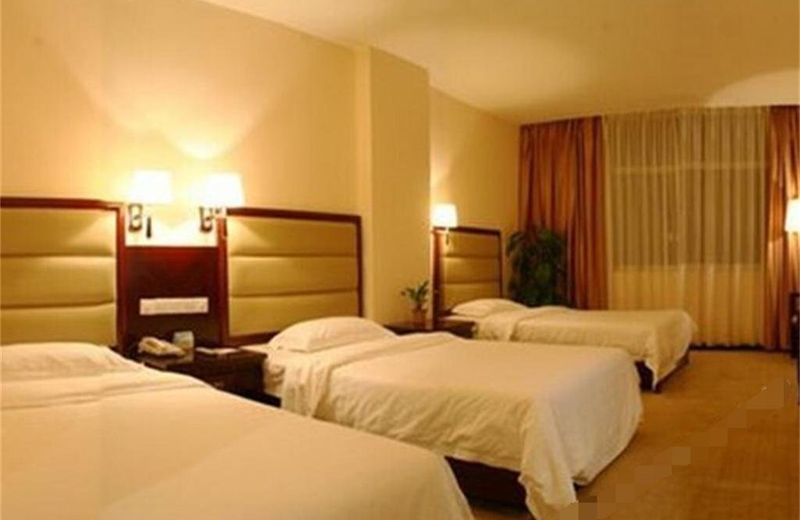 Taixing Jinding Business Hotel