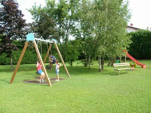 Outdoor Pictures 17