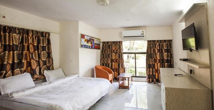 GREENWOODS LAKE RESORT & SPA