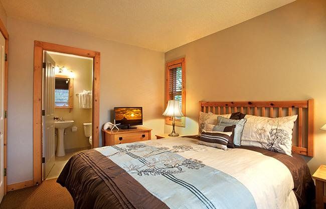 Lighthouse Inn