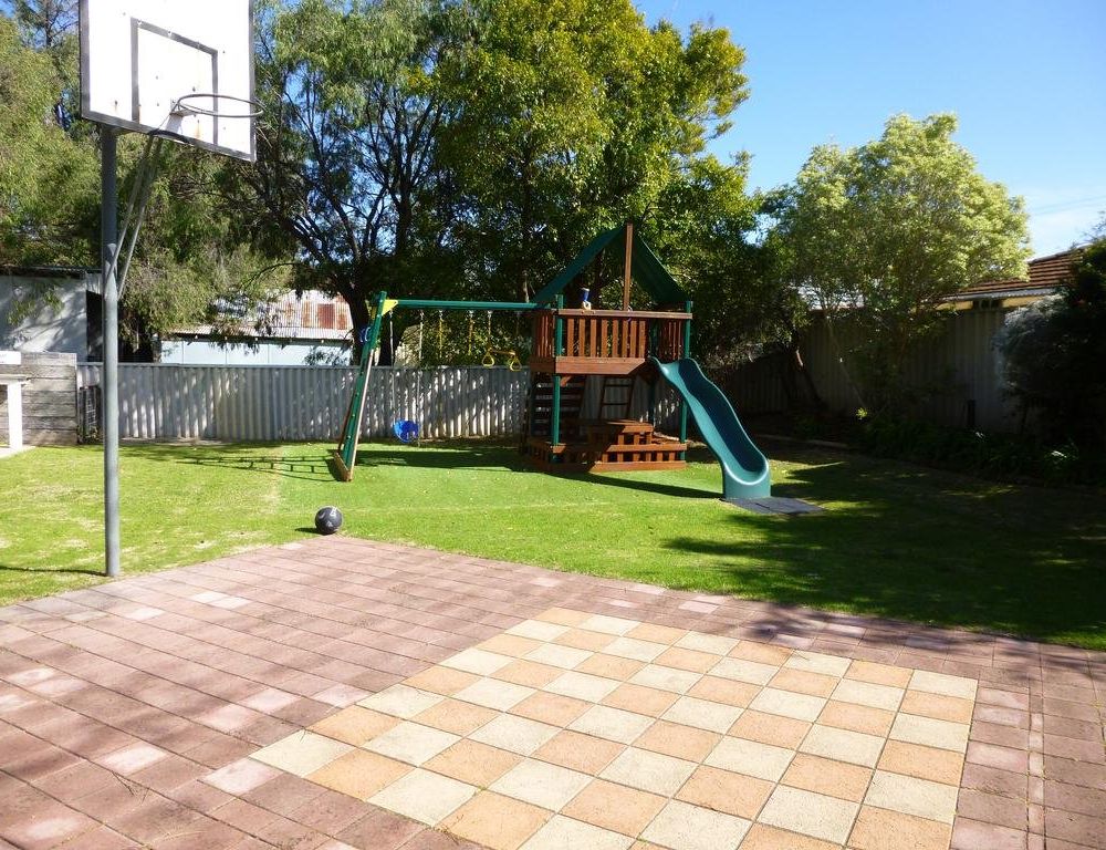 Outdoor Pictures 16