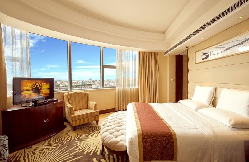 Golden Shining New Century Grand Hotel Beihai