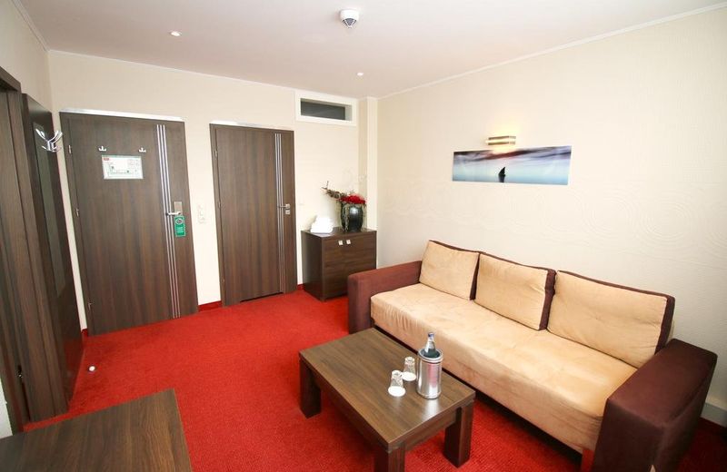 home Hotel