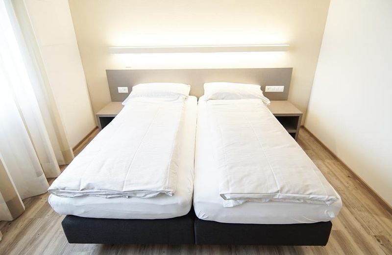 Hotel am Kreisel: Self-Service Check-In Hotel
