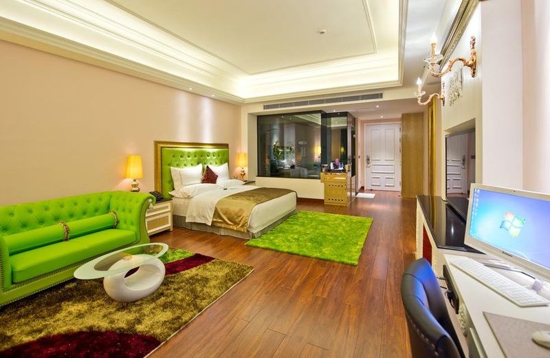 The Royal Pinnacle Hotel