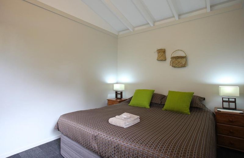 Great Barrier Lodge