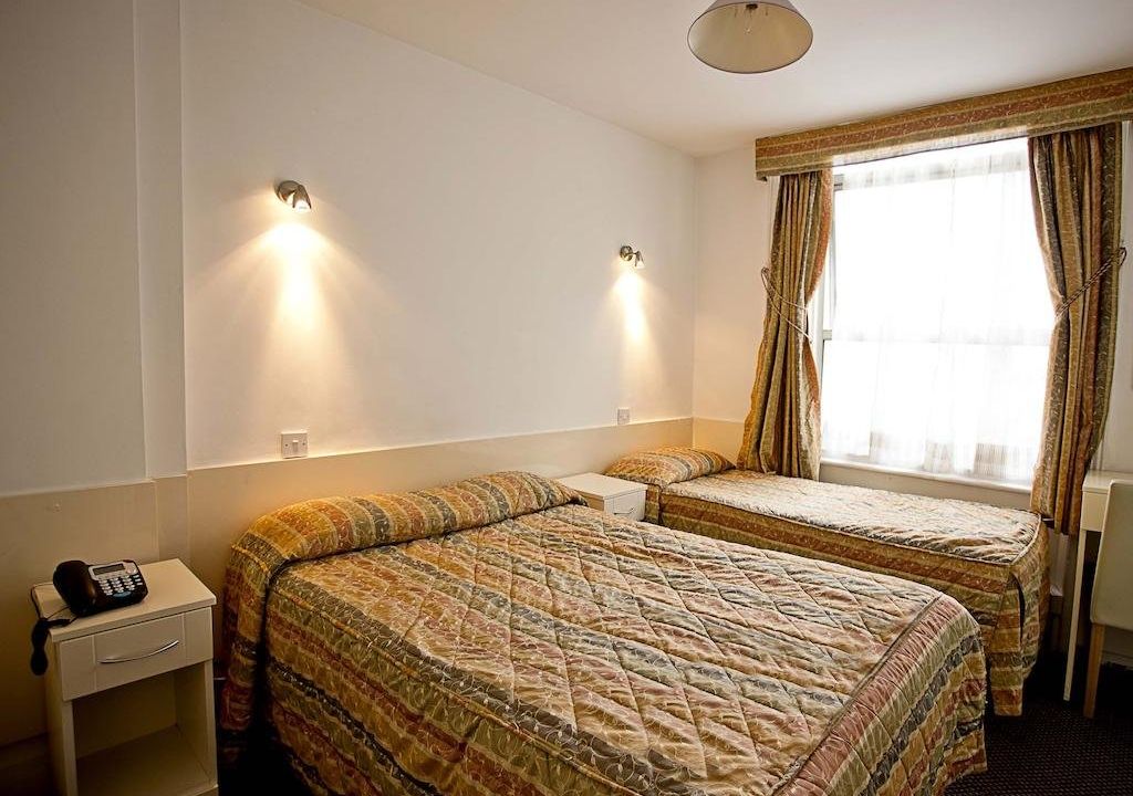 Earls Court Hotel