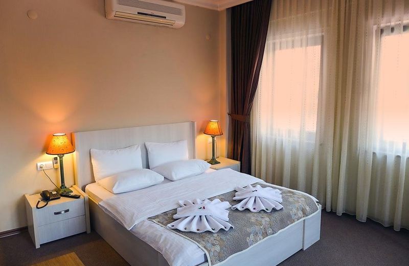 Diamond Park Hotel
