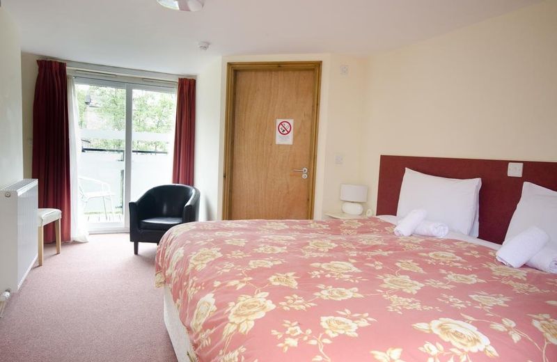 Bridge House Guest House
